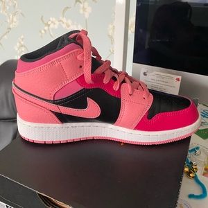 Nike Air Jordan 1 Mid 5Y